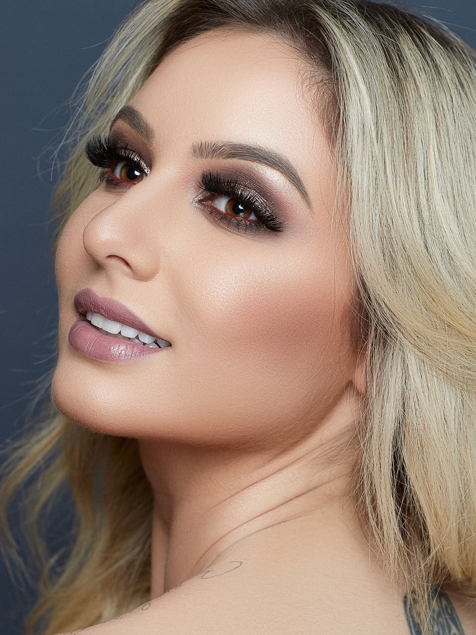 Andrea Oliveira Makeup
